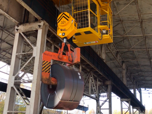 Hook block with rotation<br />The hook block is equipped with a quick release system. In the event of a rotation failure, the hook can be released within a few seconds. After that it is possible to use hook block with a freely rotating hook.