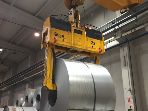 Teleskopické kliešte na zvitky plechov