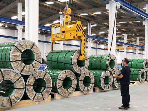 Teleskopické kliešte na zvitky plechov