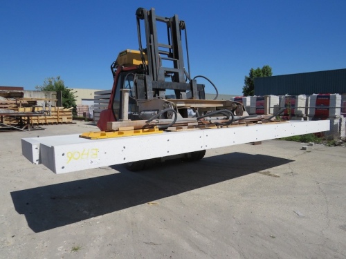 Vakuový manipulátor na betonové bloky<br>Vakuový manipulátor pro manipulaci s betonovými bloky, upravený pro připojení na vysokozdvižný vozík (příslušenství pro VZV).