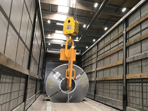 C-hook with counterweight - Conncept Machinery s.r.o.