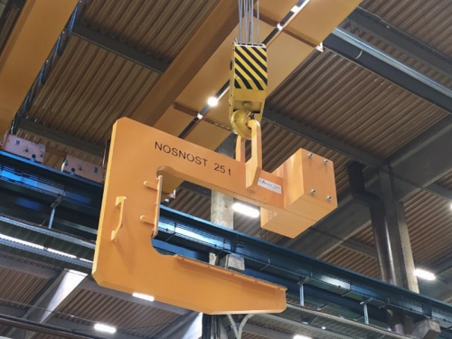 C-hook with counterweight - Conncept Machinery s.r.o.