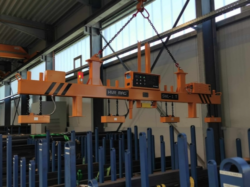 Magnetic traverse for sheet metal handling<br />Magnetic traverse with electropermanent load magnets for sheet metal transport - standard version