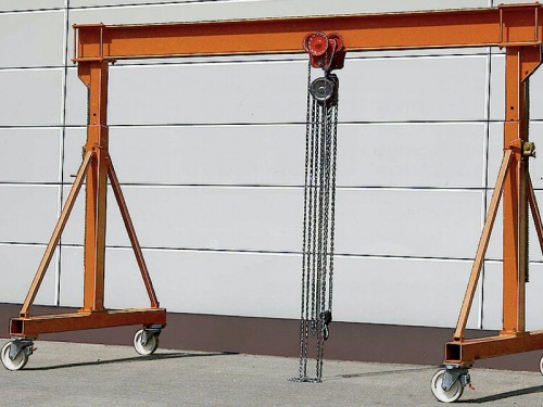 Mobilný dielenský portálový žeriav | Conncept.cz<br>Mobilný dielenský portálový žeriav - štandardné prevedenie s pevnou výškou