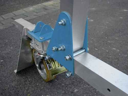 Mobilný dielenský portálový žeriav | Conncept.cz<br>Mobilný dielenský portálový žeriav - špeciálne prevedenie kolies