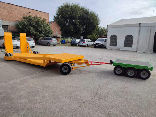 Elektrický tahač Robik Crawler 6x6<br />Manipulace s nákladním přívěsem / Převážení nákladního přívěsu