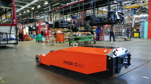 Elektrický tahač ROBIK Q130 Power<br>Elektrický tahač Robik - použití v automobilovém průmyslu