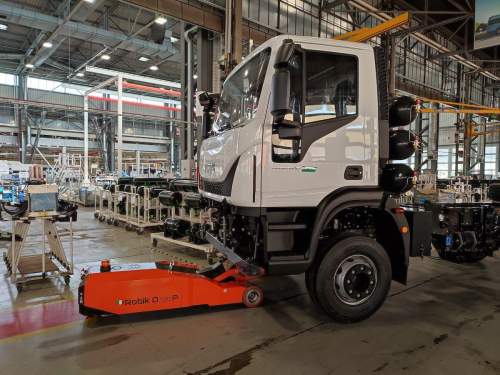 Elektrický tahač ROBIK Q130 Power<br>Manipulace s nákladním automobilem