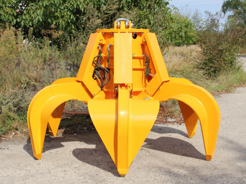 Hydraulický polypový drapák<br />Drapáky jsou určeny pro manipulaci s kusovými nebo sypkými materiály o zrnitosti do 250 mm. Měrná hmotnost materiálu je 0,5 až 5 t/m3. Objem drapáků je 0,5 až 10 m3.