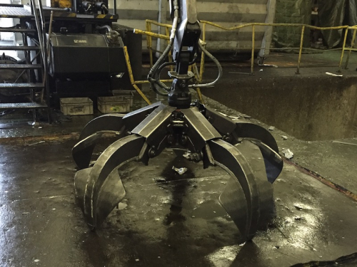 Hydraulic orange peel grabs